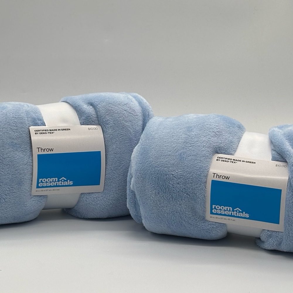 Set of 2 Room Essentials Soft Sky Blue Throw